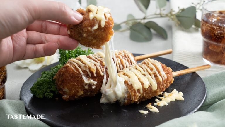 【衣はあのお菓子】ザクじゅわ〜肉巻きチーズ串 🍖