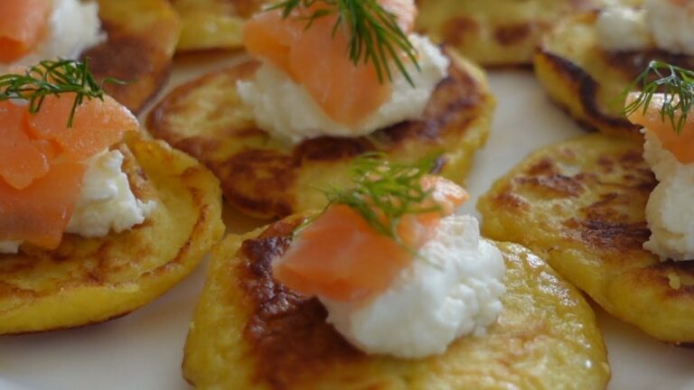 【スモークサーモンブリニ風料理レシピ】Smoked salmon blini style.