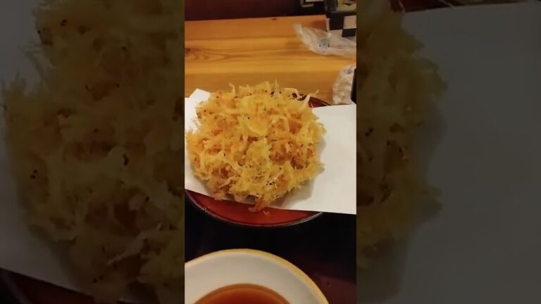 【超絶品】丸一の桜えびのかきあげ　今まで食ったかきあげの中でも一番美味しかったです！　いつも並んでます。