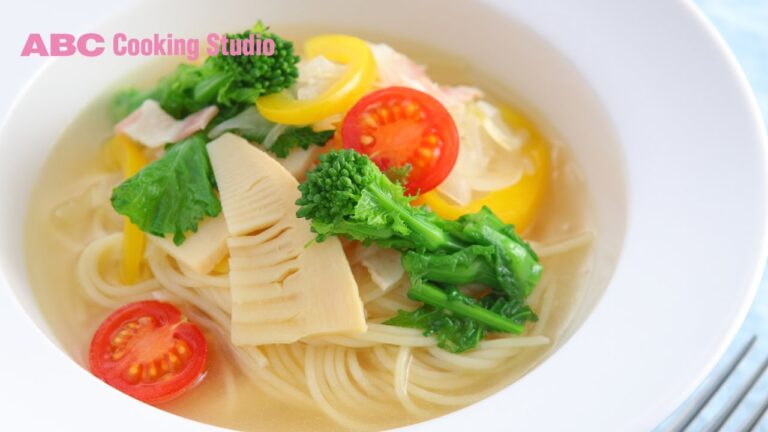 春野菜のオニオンスープパスタ