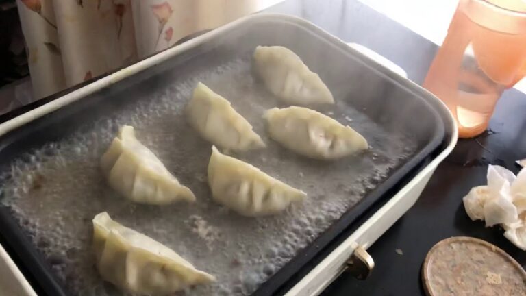 ブルーノコンパクトホットプレートで餃子を焼きました〜