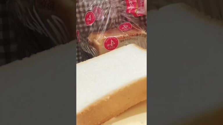 4枚切り食パンでフレンチトーストつくる #大学生vlog #大学生  #簡単レシピ #はじめまして#shorts