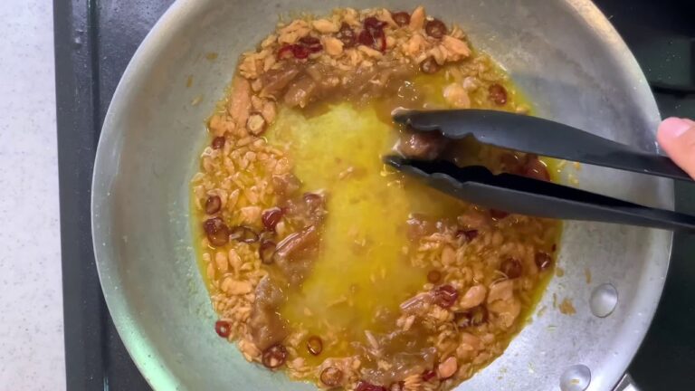 鮭と梅の和風パスタをサクッと作る