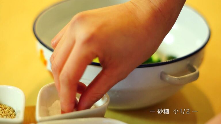 簡単きゅうりのキムチ 作り方 【All About Yangnyom】　日本語字幕