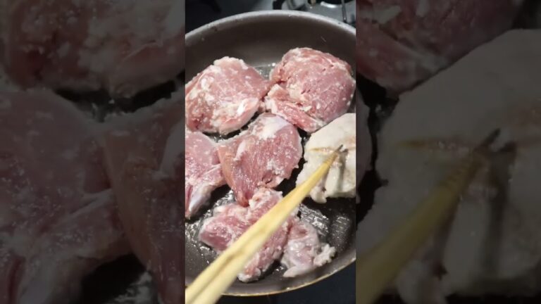 真夜中にお夜食‼️豚ヒレ肉の柔らか【ポークソテー】じっくり焼いてしっとり柔らか‼️ #shorts  #ポークソテー  #男の真夜中クッキング