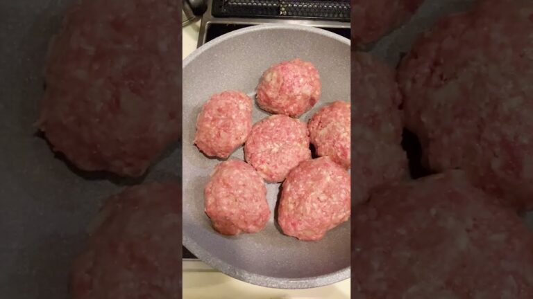 【毎日レシピ】チーズインハンバーグ