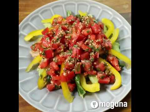 野菜もたっぷり食べられる 蒸し鶏のジンジャーしそトマトソース ｜ moguna[モグナ]