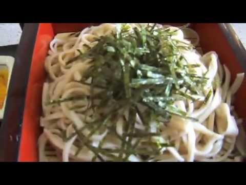 お昼は名古屋名物えびカツ重