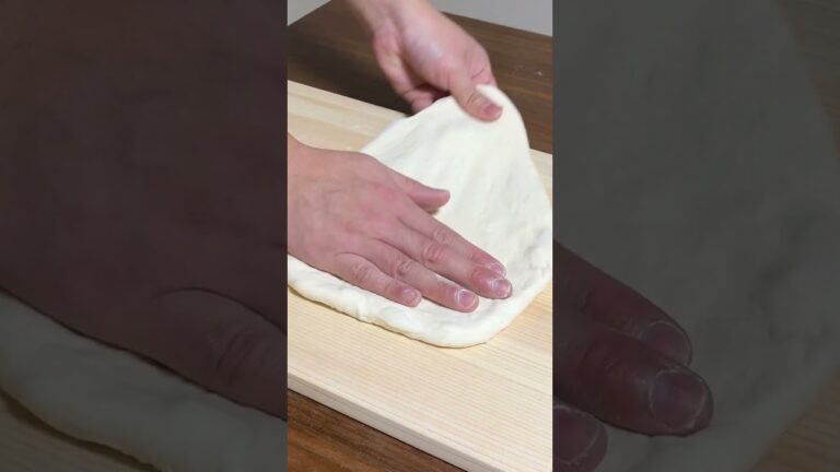 【手作りピザ】元パン屋の手作りマルゲリータ #shorts