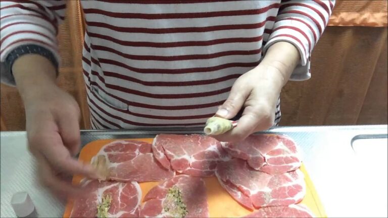 豚ロース肉のポテト巻き　粒マスタードをたっぷり塗ると美味しいよ！お弁当のおかずにも最適！