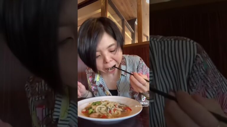 【TikTokでバズった】ガスト ねばとろサラダうどん ドリンクバー 読書会前の腹ごしらえ #リクエストシリーズ #foodlover