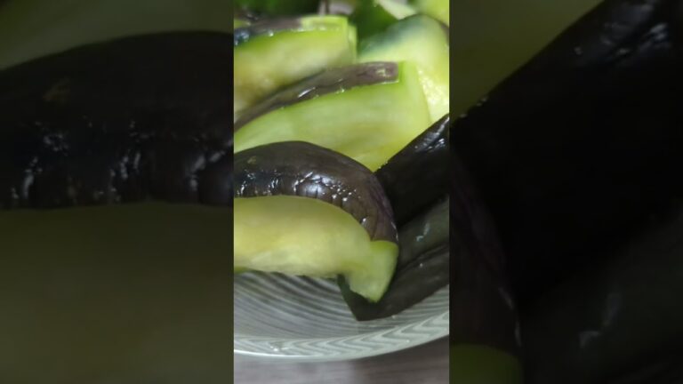 とらとうさぎの夜飲み　水なすときゅうりの浅漬けで金麦