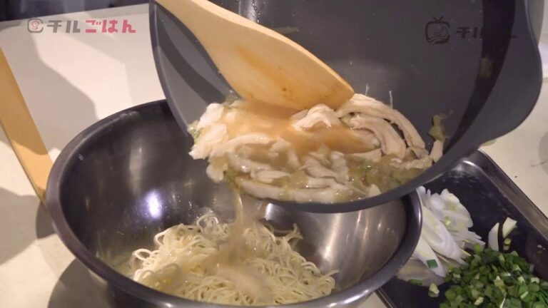 サラダチキンとインスタント麺で本格中華！激ウマまぜそば──『美虎』五十嵐美幸｜チルごはん