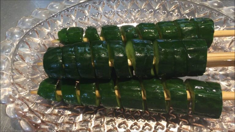 yamannbaのざっくり料理　きゅうりのスパイラル漬け