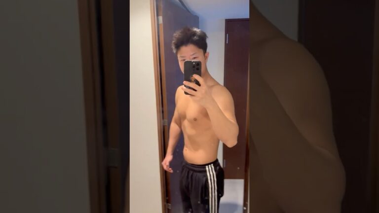 【day5】密着！社長の背中トレ＆高タンパク自家製ガパオライス！【#Shorts】