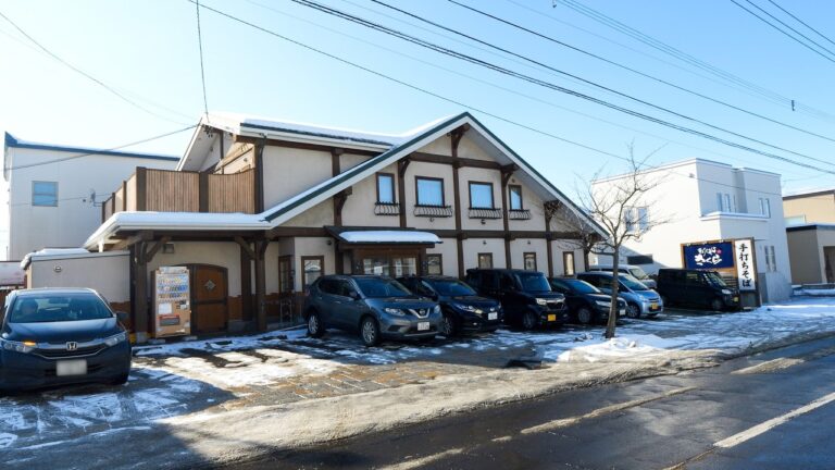 看板娘が働く行列天ぷらそば屋に１日４００人が殺到！Tempura soba restaurant in Hokkaido