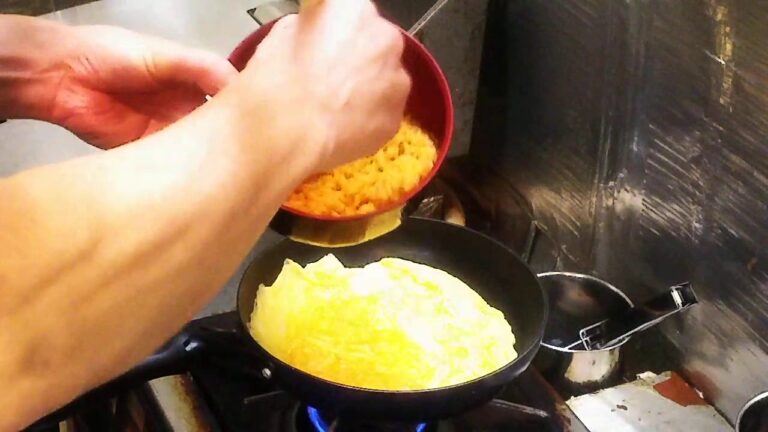 [高速フライパンの技術 ] 昔懐かしのロールオムライス巻いてみた。編集なしロングバージョン