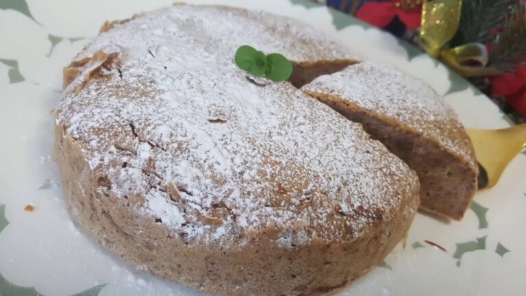 マロンケーキ　生地にマロンペーストをふんだんに練り込んでみた