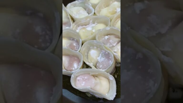 餃子の皮にモッツァレラを包むと？