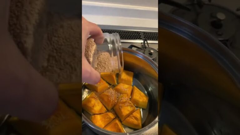 【かぼちゃの煮物】母親の大好物です。リクエストに応えて今日作りました。簡単なので皆さんもぜひ作ってみてくださいね。絶対にみんな作れるよーー‼️