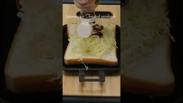 #鱈フライ #タルタルソース #Friedcodfish #yummyandtasty #soyummy #food #ホットサンドメーカー #shorts #short #shortvideo