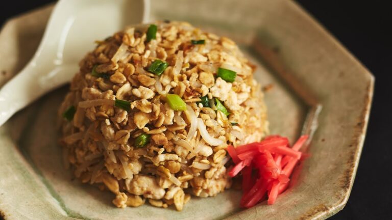 【オートミールレシピ】戻し不要！簡単で食べ応えのある最強炒飯できました。【これ食べると痩せます】