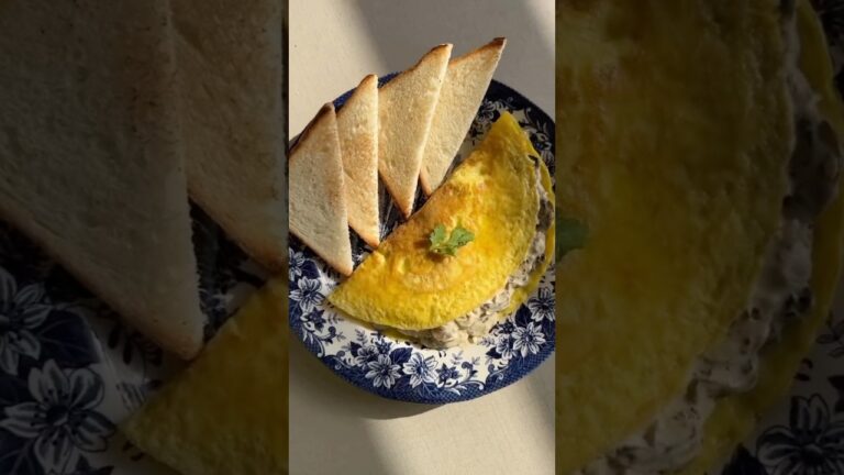 Ramadan Day 8: Creamy Mushroom Omelette 🍄‍🟫🍳🥚#shorts #ytshorts #shortsfeed #fyp #virl