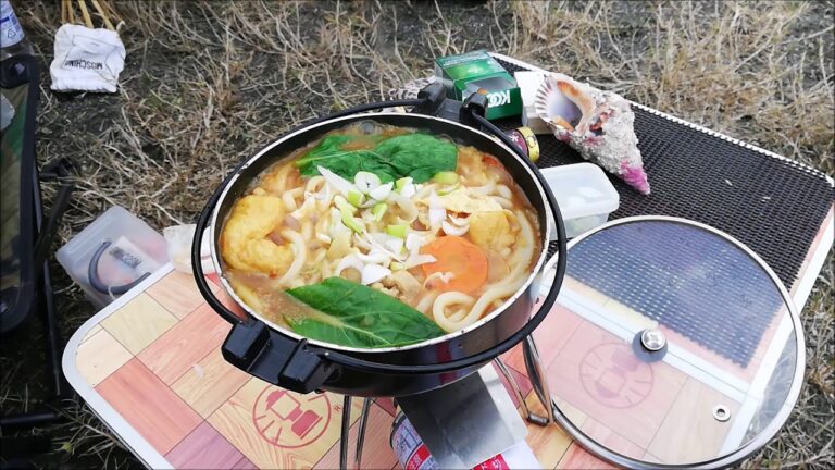 カレーうどん　カブキャンプ