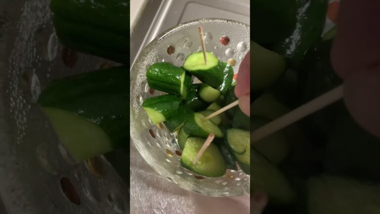 塩と本だし、胡麻油で味付けしただけのきゅうり