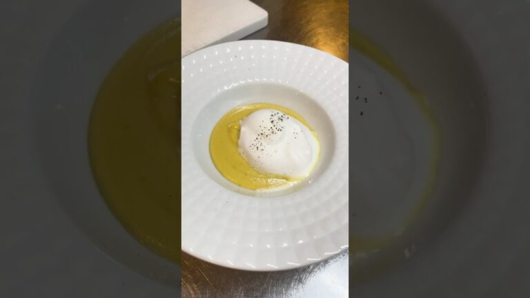 甘いバターナッツ南瓜を使用した濃厚ポタージュスープ🥣　#バターナッツカボチャ #ポタージュ #スープ #心華房 #千成亭