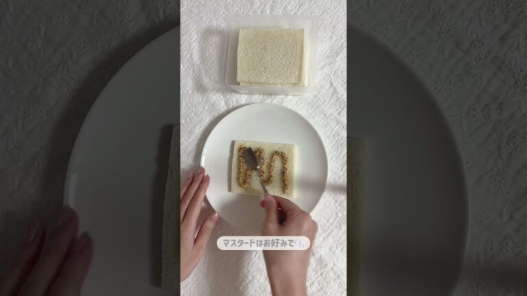 タルタルからあげクンサンドイッチ