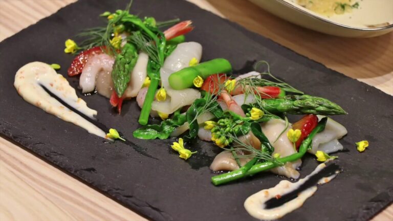 アスパラをつかったサラダの作り方とレシピ。中田シェフと魚介のマリネ添え