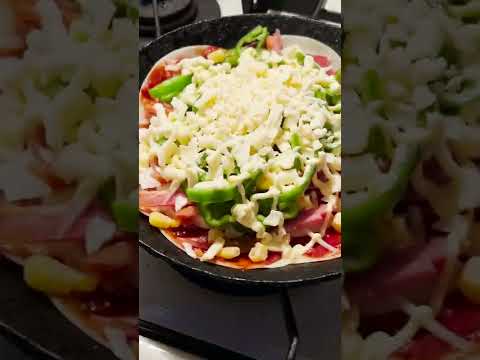 餃子の皮で作る簡単ヘルシーピザ｜レシピ（ショート版）