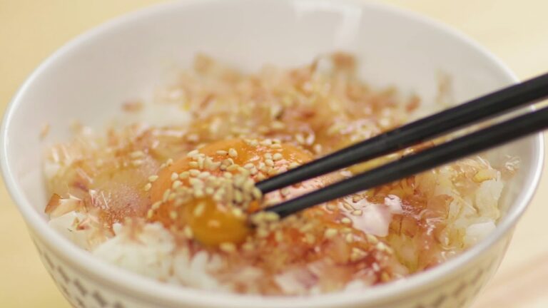 鰹節がやみつきになるTKG【卵かけごはん15日目】