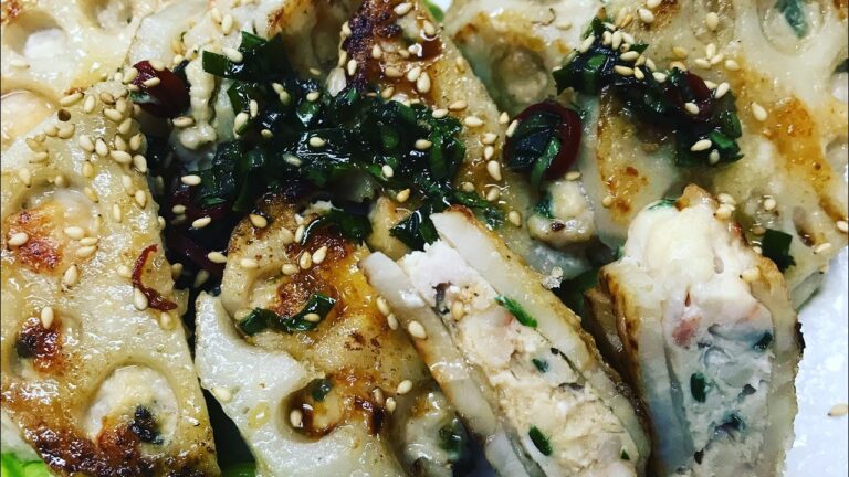 鶏ひき肉とエビを使ってレンコンの挟み焼き♬「簡単レシピ」