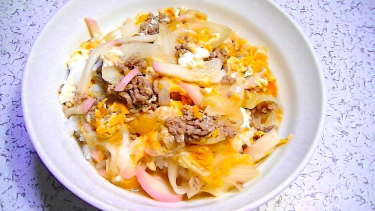 【一人deごはん】Let’s eat！新たな丼ぶりグルメだぞ～ん！「豚ミンチの卵とじ丼」