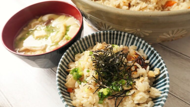 『土鍋で炊きこみご飯&豚汁』☆鶏の旨味溢れるご飯と手抜き豚汁が美味い！☆
