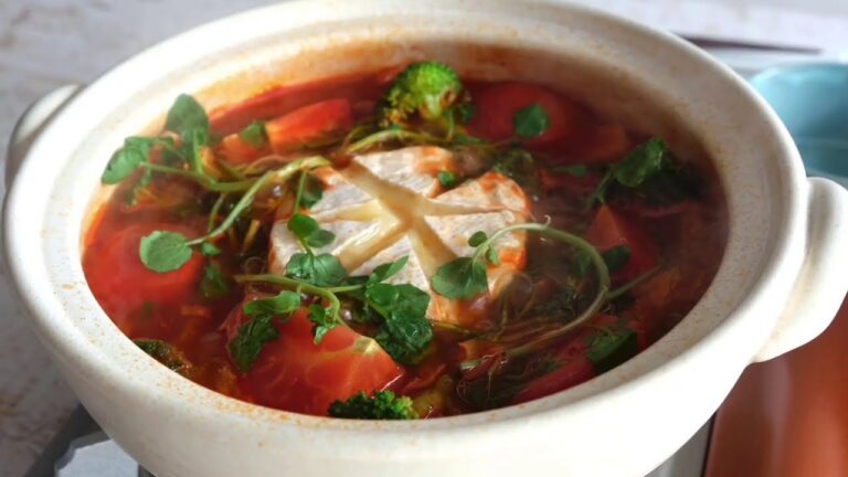 さちよせ 土鍋 でカマンベールトマト鍋