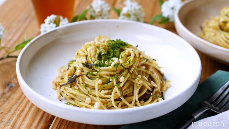 【悪魔の塩こんぶバターパスタ】ワンパンで楽チン！具なしだけどやみつきな味わい♪家にあるものでパパッと｜macaroni（マカロニ）