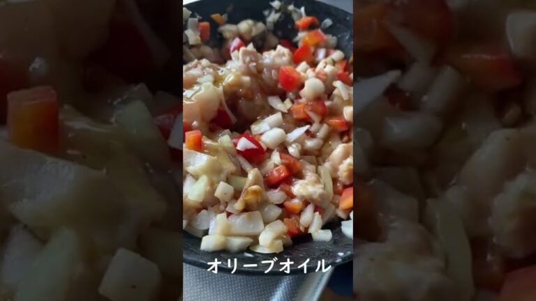 【主婦の時短激うまレシピ！】ヘルシー！レンジで簡単鶏ガパオライス