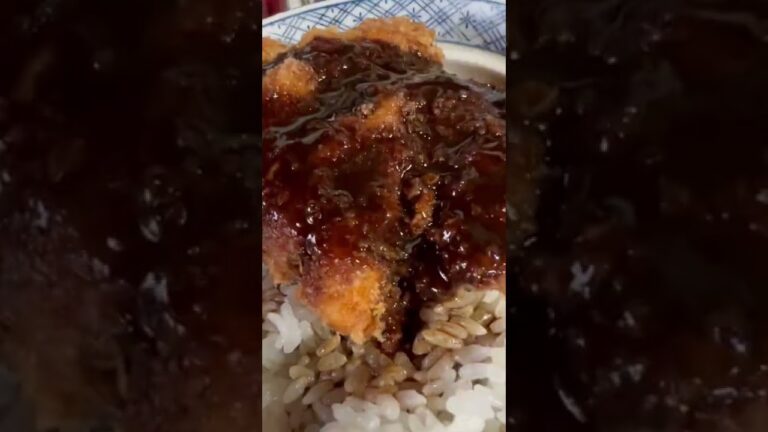 チキンカツ丼を作ったよ。ソースたっぷり！