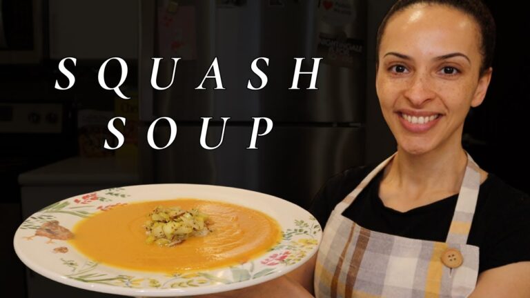 VEGAN butternut squash soup (also GF) // oh my gourd, it's so tasty 😋