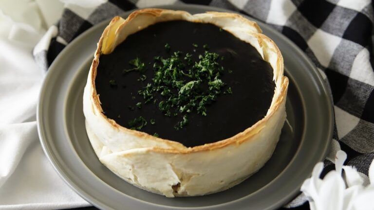 【最後どぅおぁぁあー！🦑】いかすみアリゴピザ