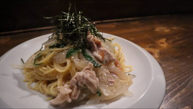 豚バラと新玉ねぎの煮込みあんかけスパゲッティ【梅風味】真夜中レストランMENU49