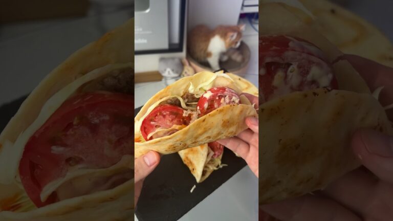 業務スーパーの冷凍トルティーヤでタコス作った結果ww #shorts