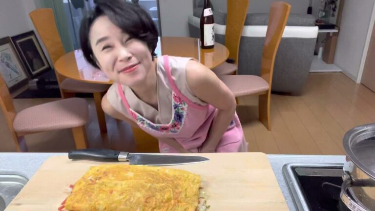 紅しょうがと天かすで､､､(お好み焼き風卵焼きと厚揚げのお好み焼き)