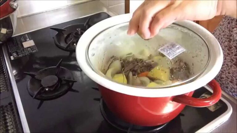 簡単美味しい肉じゃがの作り方　煮汁は捨てないでね～ japanese nikujyaga　Recipe