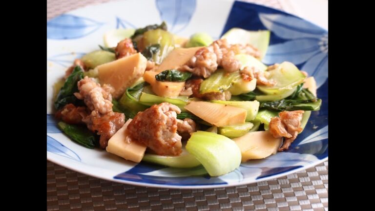 ミツカン追いがつおつゆ＆酢で作るほど塩豚こまと青梗菜の炒め物Stir fried pork and qinggengcai with Mizkan-Oigatsuo tsuyu & vinegar