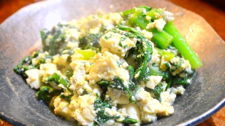 春菊の入り豆腐の作り方　　How to make stir-fried tofu with crown daisy