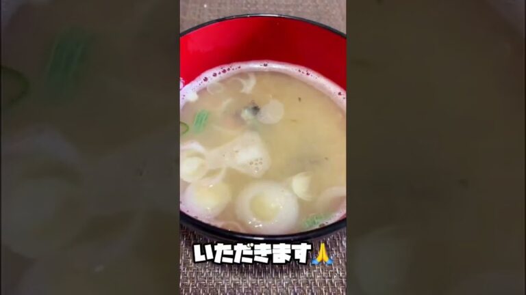 超簡単！鯖缶で作るお味噌汁！How to make mackerel can miso soup#shorts
